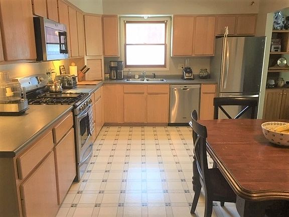 2nd image of 1800 Woodland Ave