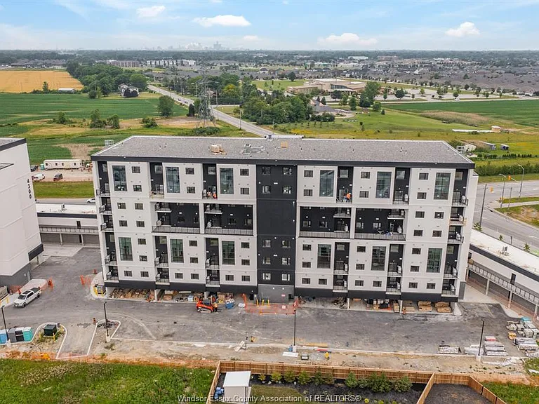 4400 Laurier Pkwy #472 — Photo 8