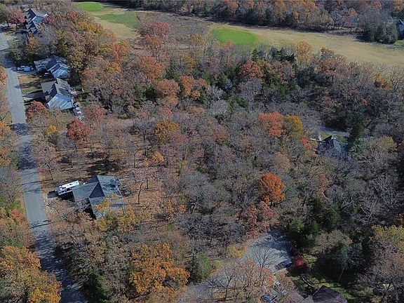 5th image of 9607 Greenview Ct