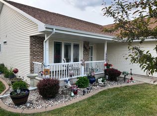 470 Wyldewood Dr, Oshkosh, WI 54904