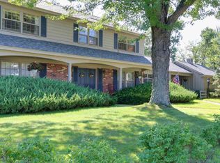 390 1st St, Port Edwards, WI 54469