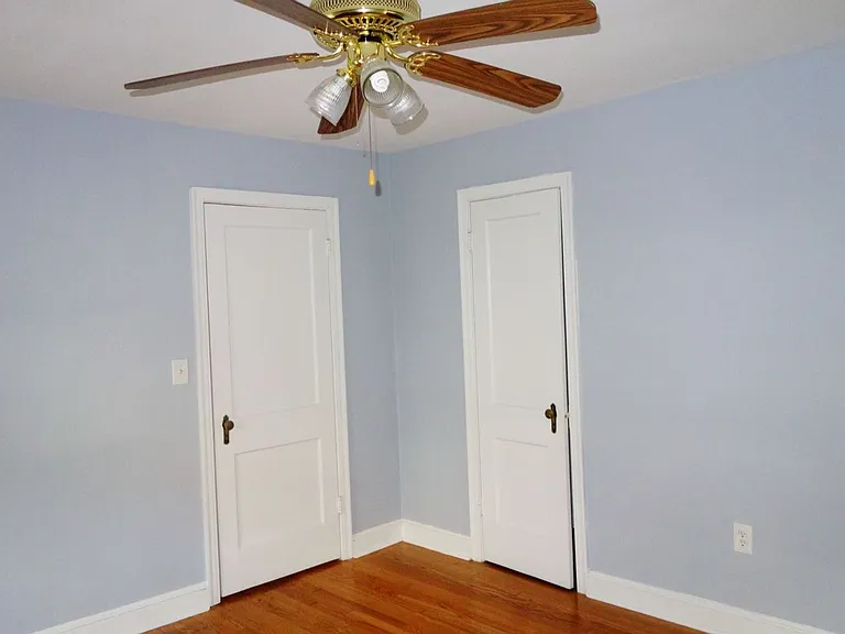 8206 Greenwood Ave — Photo 48