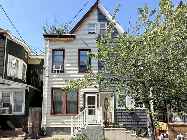 220 Woodland St, Trenton, NJ 08611