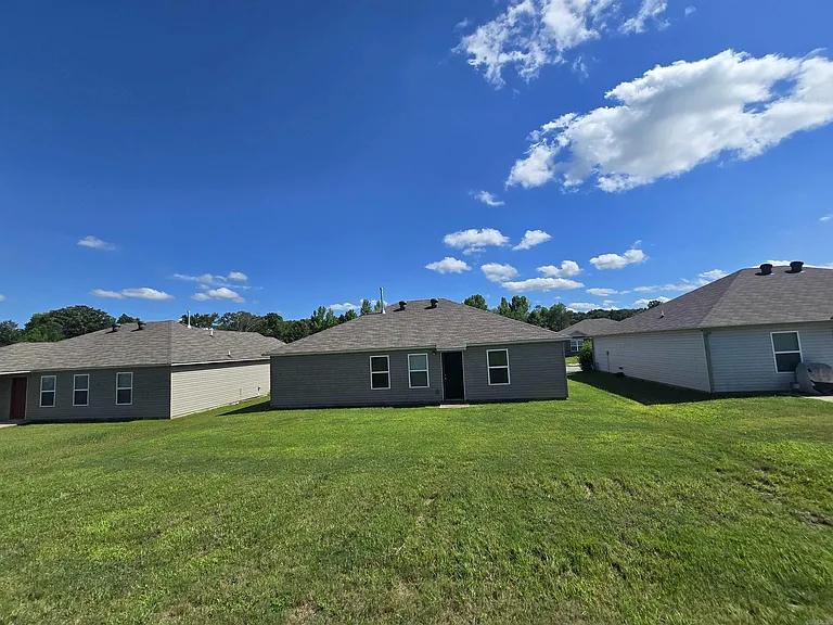 31 Winter Valley Cv — Photo 27