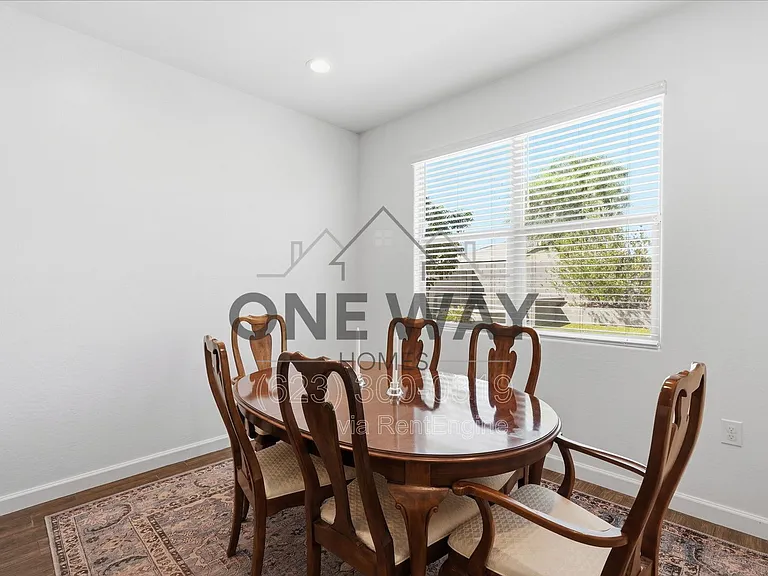 30558 W Clarendon Ave — Photo 15