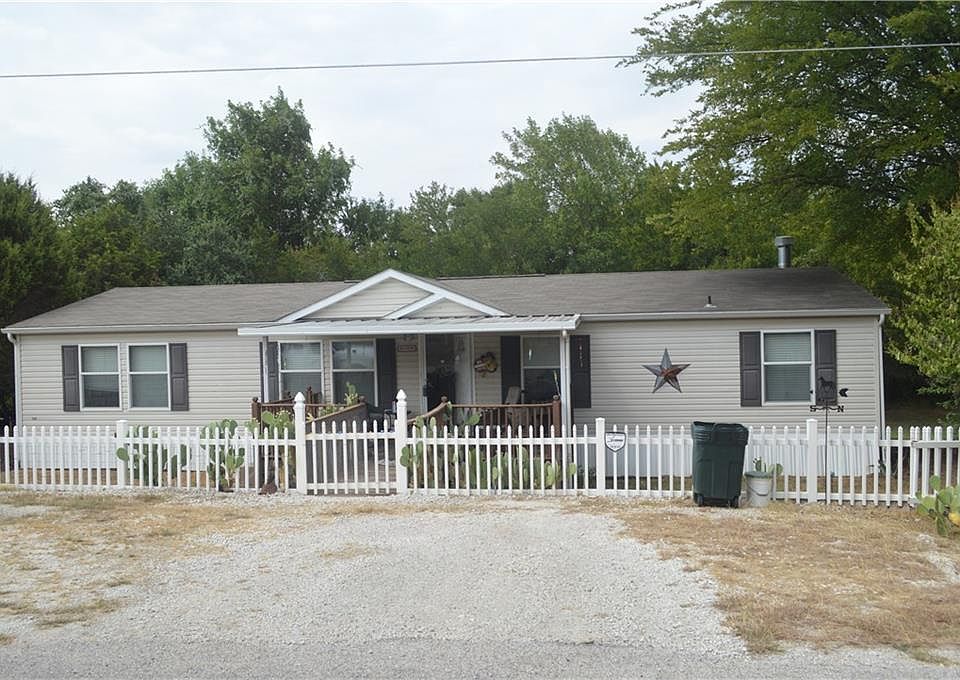 1st image of 835 S Blue Quail Ct