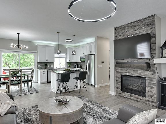 4th image of 11621 Jefferson Cir