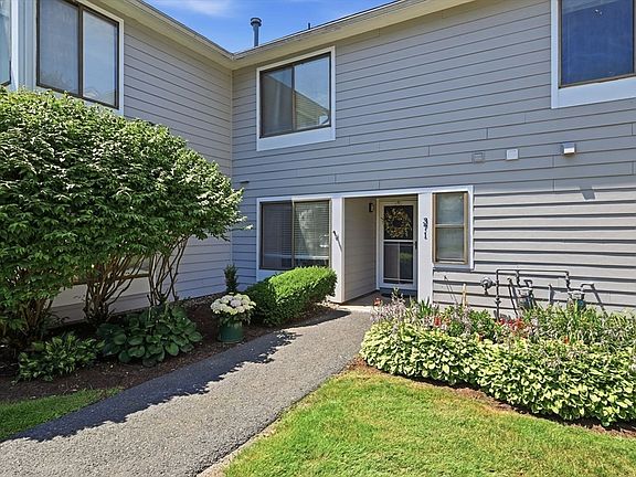 4th image of 371 Nassau Dr Unit 371