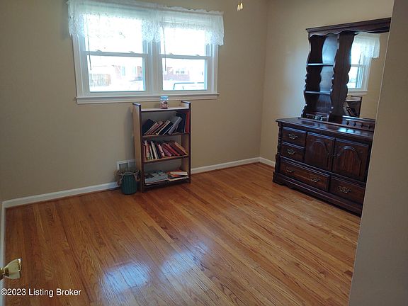 4th image of 7102 Bedum Ln