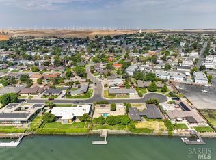 90 Edgewater Dr, Rio Vista, CA 94571