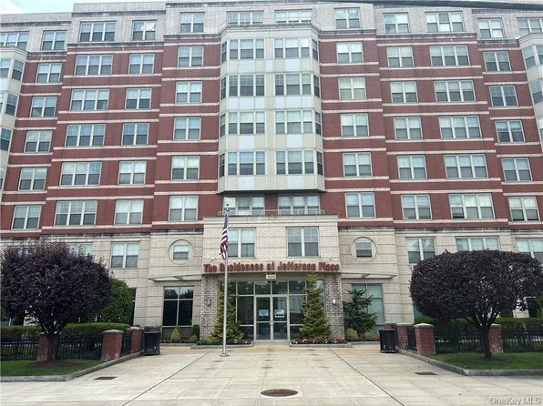 300 Mamaroneck Ave APT 729