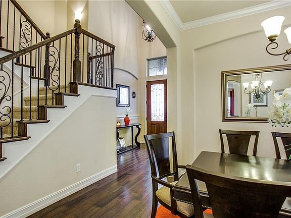 5th image of 3002 Townsend Dr