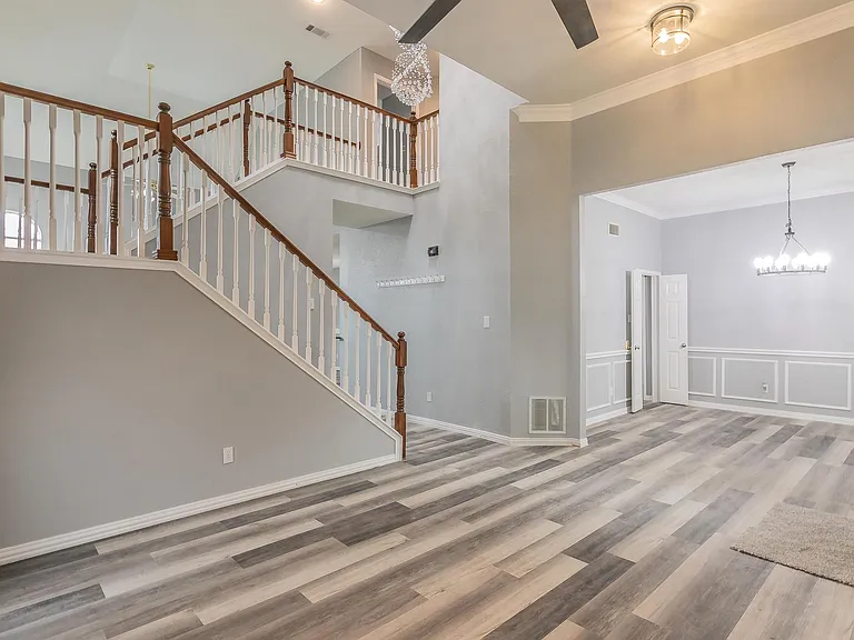 1619 Corvallis Trl — Photo 4