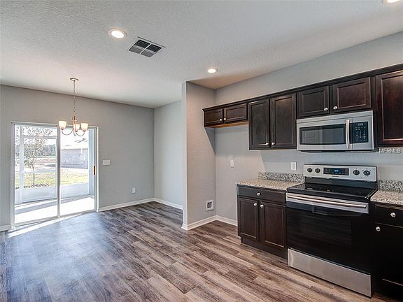 2nd image of 4598 Calumet Dr