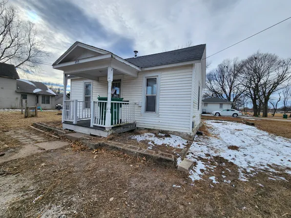 403 9th Ave SW, Independence, IA 50644