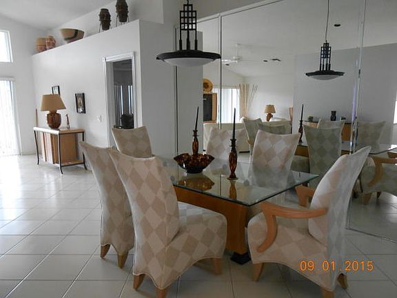 3rd image of 11329 Felice Cir