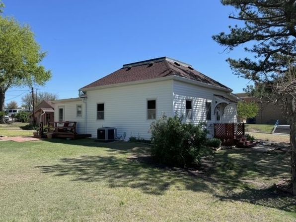 402 & 406 N Cass Ave, Oberlin, KS 67749