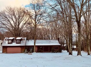 62 Deer Run Rd, Wallingford, CT 06492