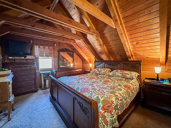 5th image of 766 Old Flat Lick School Rd