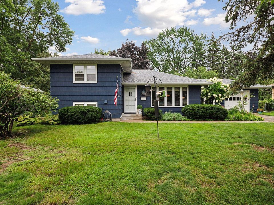 1st image of 6909 Wentworth Ave