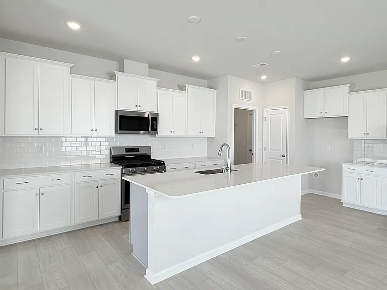 6271 Fairfax Ct — Photo 6