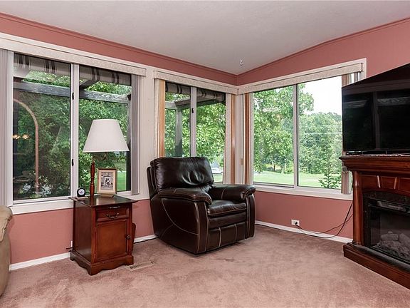 2nd image of 27 Lunsford Ln