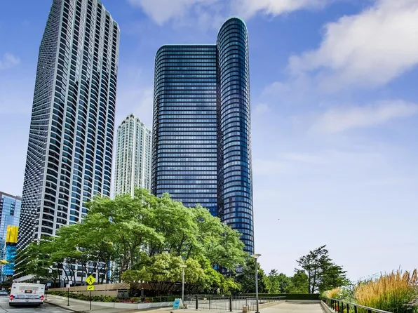 155 N Harbor Dr APT 5402, Chicago, IL 60601