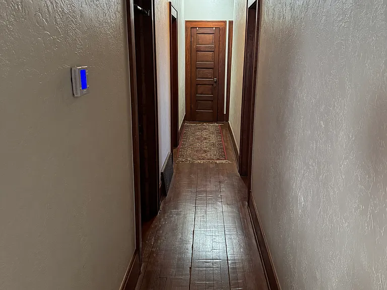 225 W Apache St — Photo 10