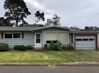 1702 NW 34th St, Lincoln City, OR 97367