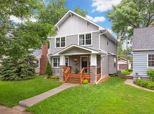 1327 Eleanor Ave, Saint Paul, MN 55116