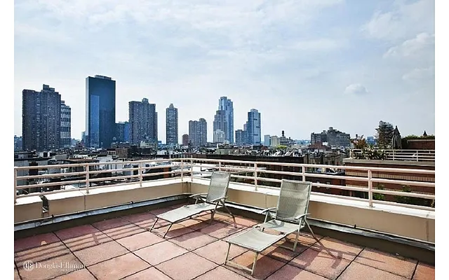 Rented by Douglas Elliman | media 31