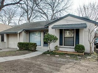 210 N Hampton Rd, Dallas, TX 75208