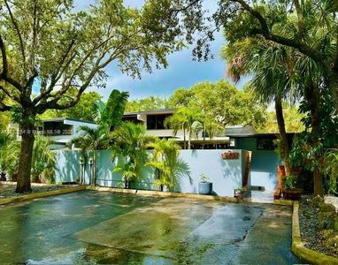 6437 Lemon Tree Ln, Miami Lakes, FL, 33014