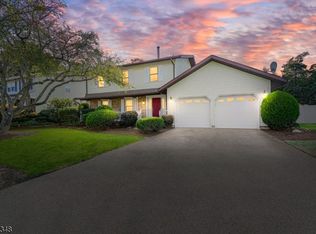 16 Agawam Dr, Wayne Twp., NJ 07470