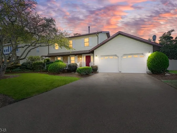 16 Agawam Dr, Wayne Twp., NJ 07470