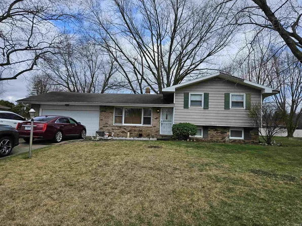 59124 Spearmint Dr, Elkhart, IN 46517
