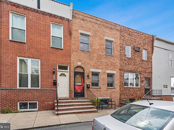 3rd image of 2549 S Juniper St