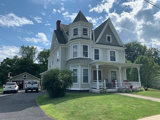 1st image of 54 Highland St