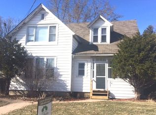 106 E 8th St, Sterling, IL 61081