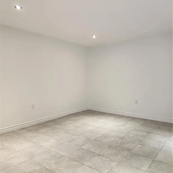 26 Stewart Ave #LOWER — Photo 11