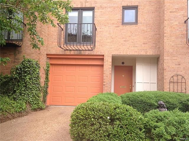 1st image of 4404-4408 W Pine Blvd #2