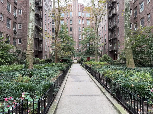 48-17 42 Avenue #4E, Sunnyside, NY 11004