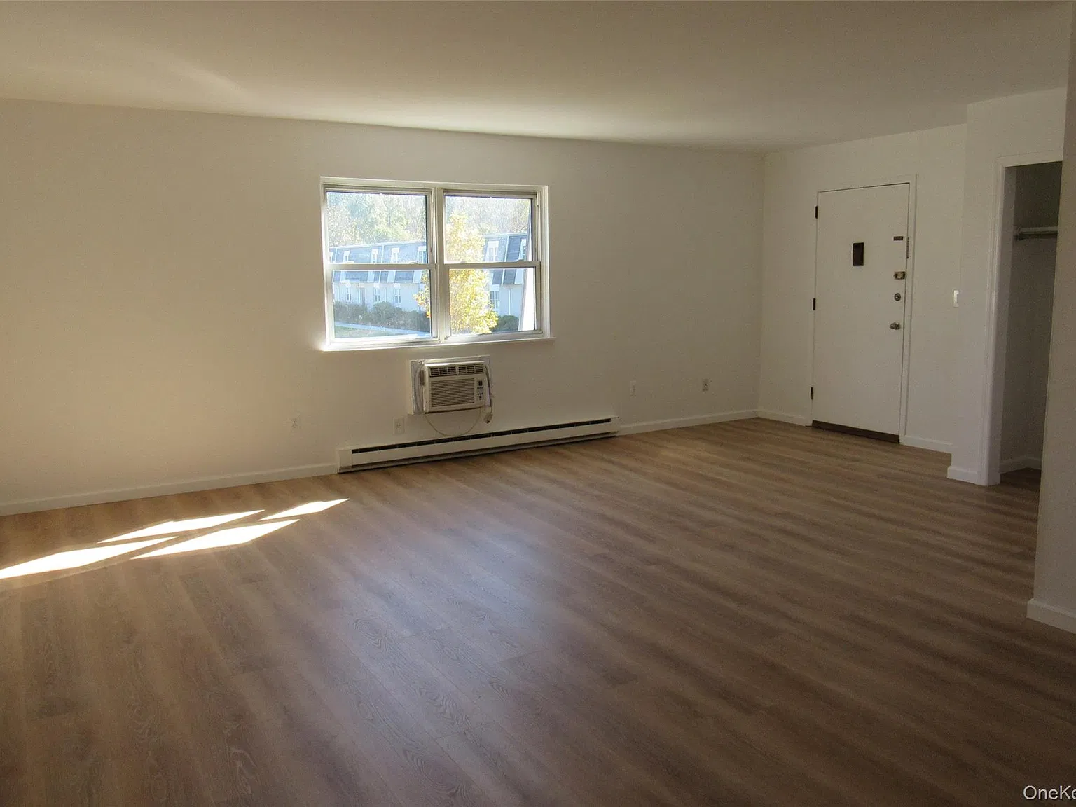 1 bed, 1.0 bath, 800 sqft, $1,850 — Photo 2