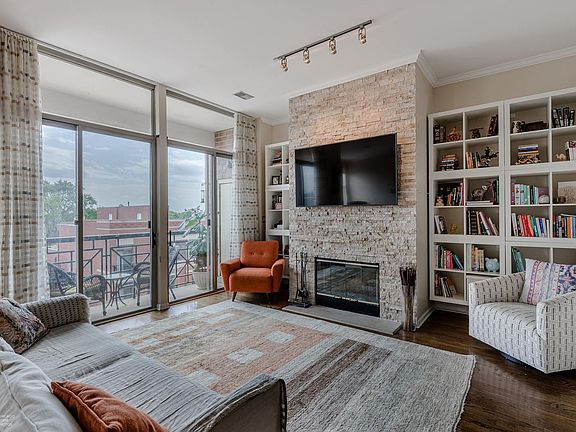 5th image of 1350 W Fullerton Ave APT 518