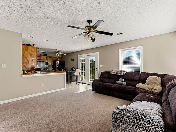 4th image of 1725 Mount Sherman Ward Rd