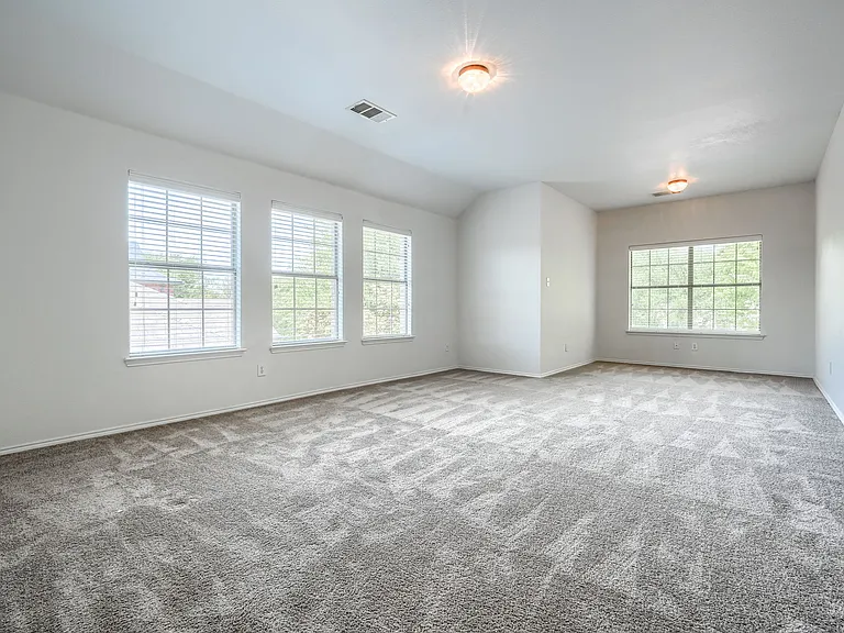 3121 Grant St — Photo 26