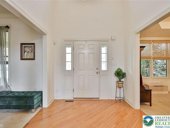 4th image of 3595 Woodbyne Rd