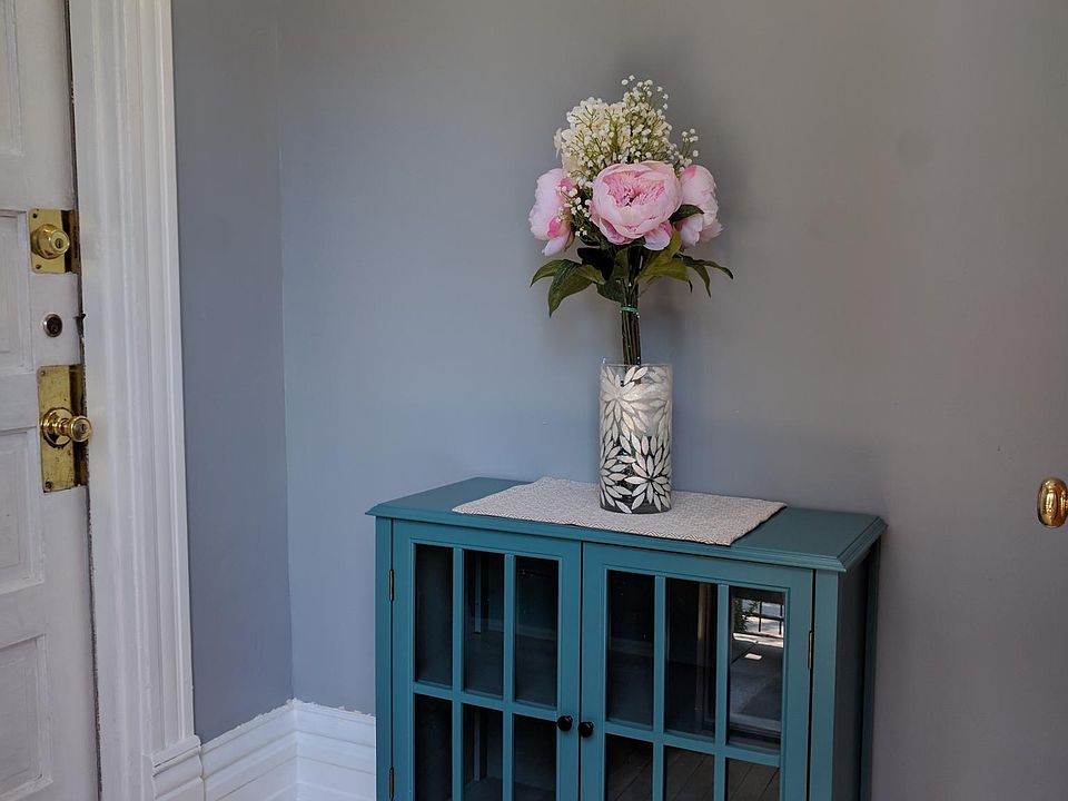 1st image of 2812 N Sacramento Ave #1