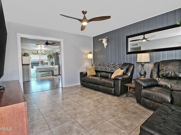 4th image of 3661 W OAKLAND Street