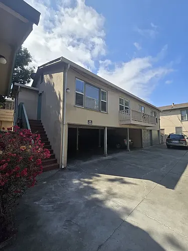129 Anita Rd #3 Photo 1